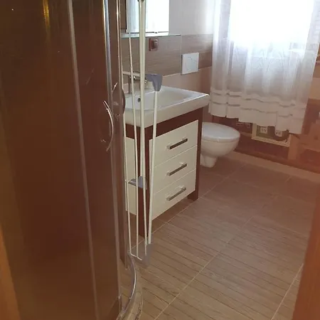 בית נופש Drevenica Marka Beachfront