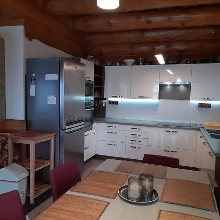 Drevenica Marka Beachfront *