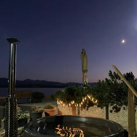 Ferienhaus Drevenica Marka Beachfront