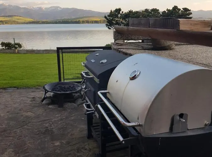 Drevenica Marka Beachfront 펜션 *