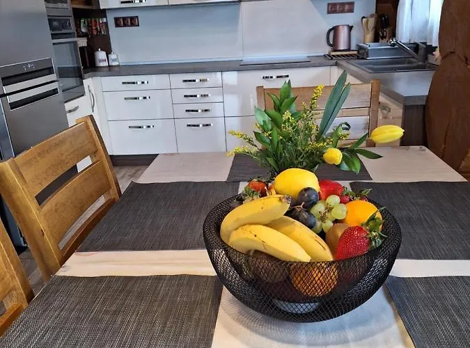 Drevenica Marka Beachfront *