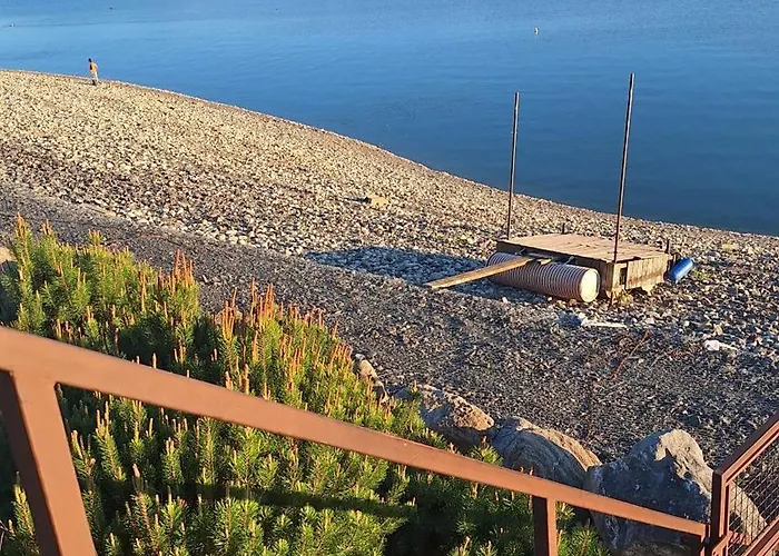 펜션 Drevenica Marka Beachfront 립토브스키트로노벡